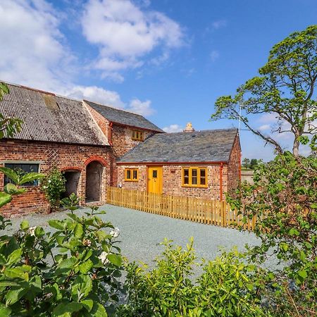 Villa The Tractor Shed Oswestry Exterior foto