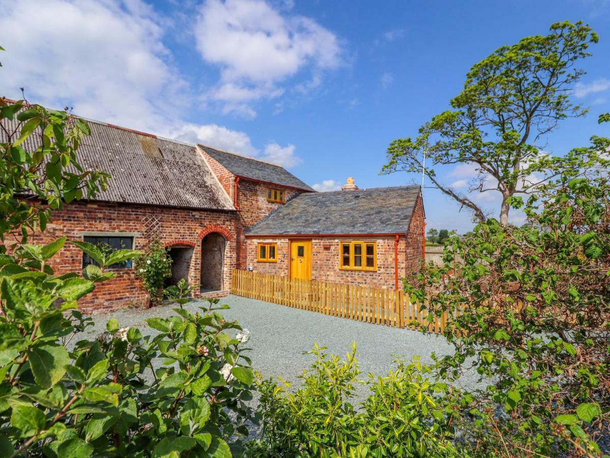 Villa The Tractor Shed Oswestry Exterior foto